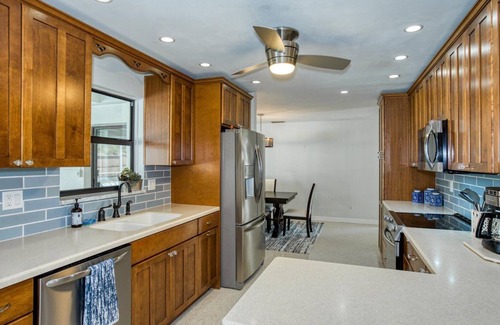 Largo House | Rosemary 4 Bdrm POOL HOME 5 min. to Belleair Beach and IRB