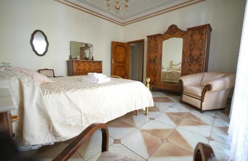 Barrafranca House | Rosemary Home