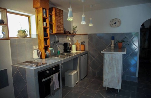Cove Donja Krusica (Donje selo) Apartment | Rosemary - Pool, Jacuzzi - Tvrdic Honey farm