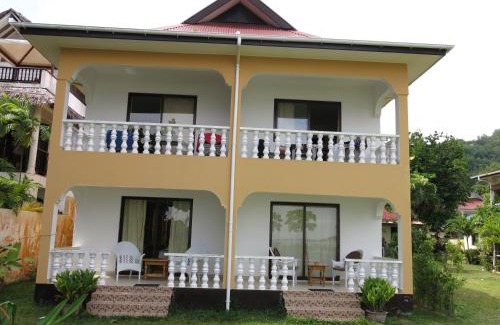 Praslin Island House | Rosemary's Guesthouse