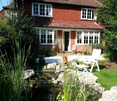 Esher House | Rosemead Guest House
