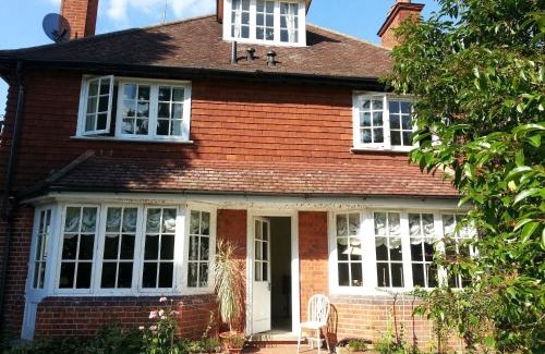 Esher House | Rosemead Guest House