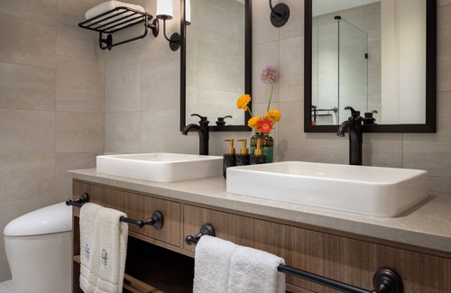 Esquimalt Hotel | Rosemead House