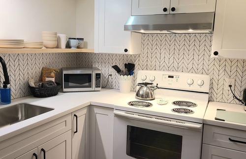 Nelson Apartment | Rosemont Suite Retreat
