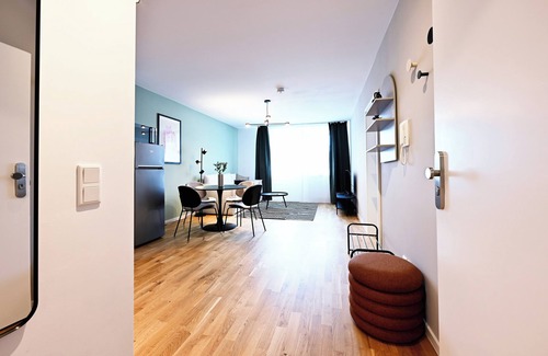 Fuerth Apartment | Rosengarten Apartments Fürth-City 10 min. to Nuremberg, trade fair, airport & subway
