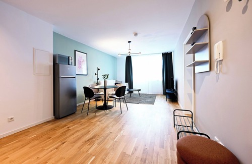 Fuerth Apartment | Rosengarten Apartments Fürth-City 10 min. to Nuremberg, trade fair, airport & subway