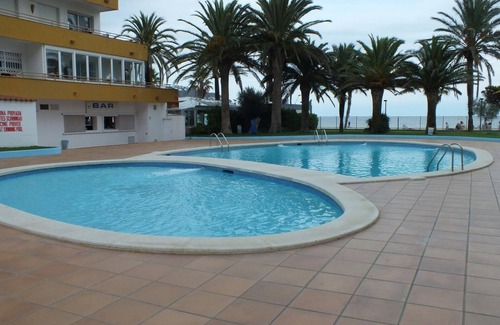 Santa Margarida Apartment | Roses Santa-Margarita: 2-bedroom Apt, pool, near the beach