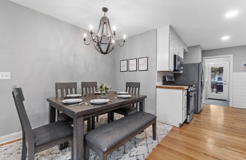 Rosewood House | Rosewood Retreat: Ft Jackson, USC. downtown Columbia