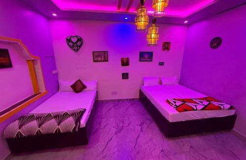 Kamalapur House | Roshini Homestay Hampi