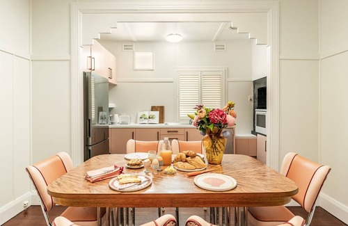 Yamba House | Rosie's Cottage | In Town and Pet Friendly