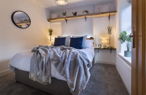Nelson House | Rosie's Escape with Hot Tub