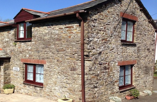 Woolfardisworthy Cottage | Rosie's Holiday Cottage in North Devon With Indoor Heated Swimming Pool