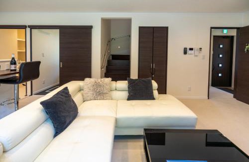 Echo Land Apartment | Rosie's House Hakuba by JAMSZ ROYALE