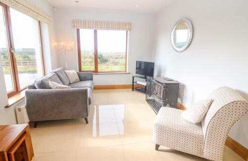 Farranfore House | Rossanean