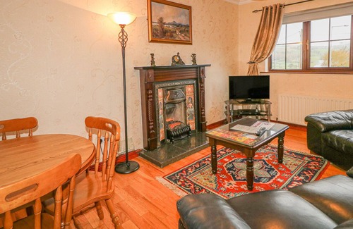 Lifford Cottage | ROSSGIER INN, family friendly in Lifford, County Donegal