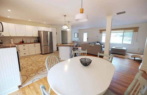 Roswell House | Roswell Adventure 3BR House, Family Getaway