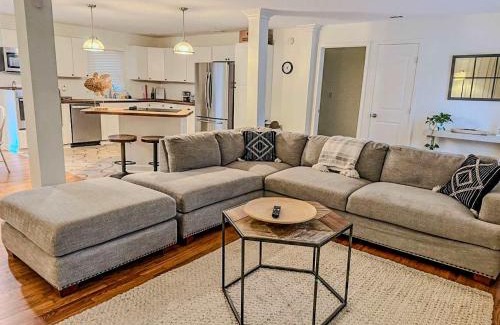 Roswell House | Roswell Adventure 3BR House Family Getaway