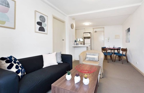 South Perth Apartment | Rosy Cosy Apartment*1BR*South Perth*Angelo St*Executive*