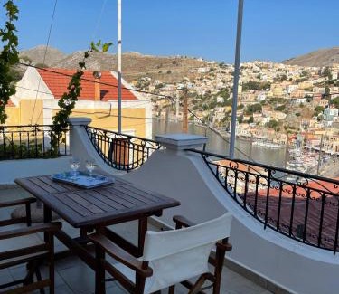 Symi House | Rosy House