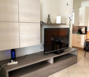 Quartiere XXXIV Lido di Ostia Levante Apartment | Rosy Lil Home