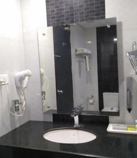 Ponnani Hotel | Rouba Residency Hotel