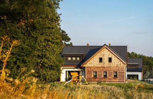 Cerny Dul Ski Chalet | Roubenka "Tam kde lišky dávají dobrou noc"