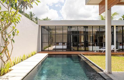 Kedewatan Villa | Rouge - Loft Edry