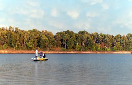 Falls of Rough Resort | Rough River Dam State Resort Park