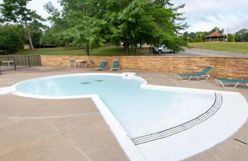 Falls of Rough Resort | Rough River Dam State Resort Park