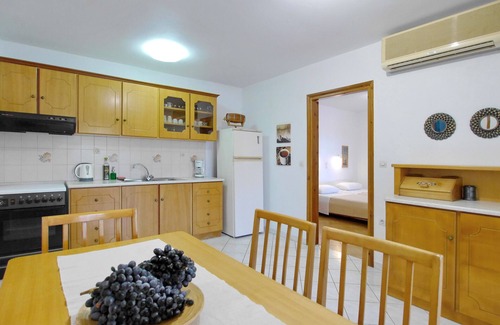 Kato Stalos Apartment | Rouladina Apt 4