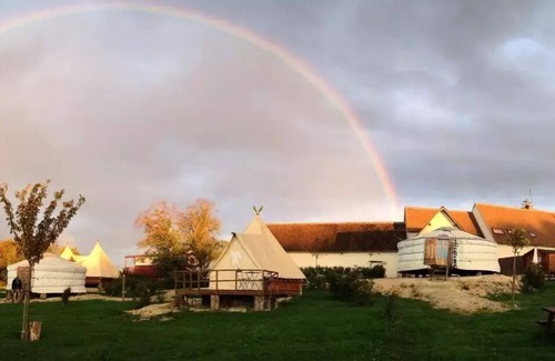 Chisseaux Cabin | Roulotte (16 m² - 2 adults + 2 children - 12 years) sleeps 4