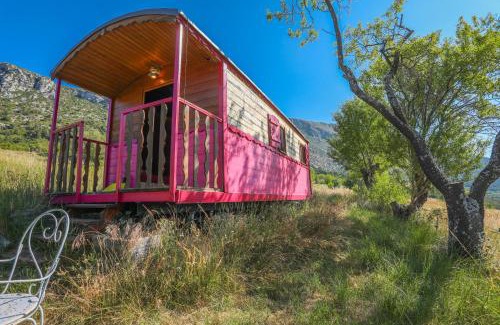 Bargeme Apartment | Roulotte Ferme Saint-Pierre