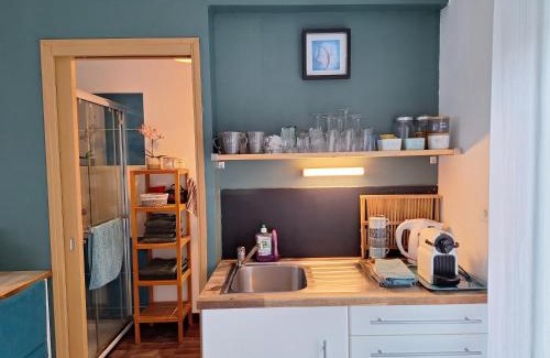 Porspoder House | Roulotte Gîtes O bien-être massage Spa Séjour bien-être en hébergement insolite roulotte Karantez ou en gîtes Melon ou Yock à 800 m des plages Maison d'hôte Drogou