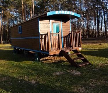 Rougeou Bed & Breakfast | Roulottes du Chalet des Pins