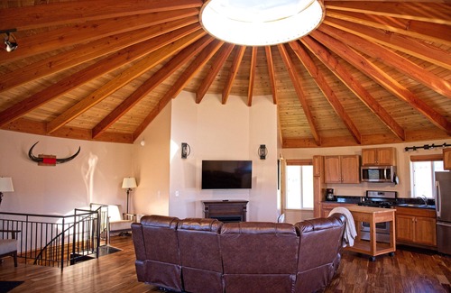 Turnerville House | Round House Serenity in Beautiful Star Valley
