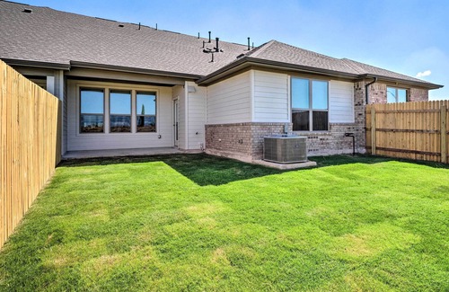 Sonoma Condo | Round Rock Condo - Walk to Kalahari Resort!