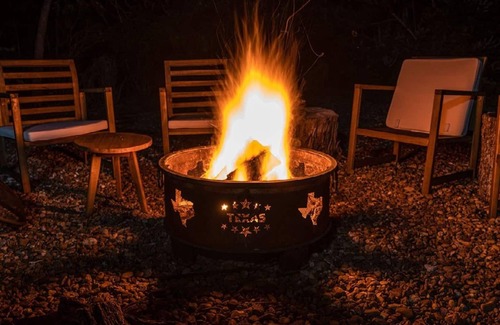 Round Top House | Round Top Gem | Casa Tres Hermanas | Pool + Hot Tub + Fire Pit + Grill