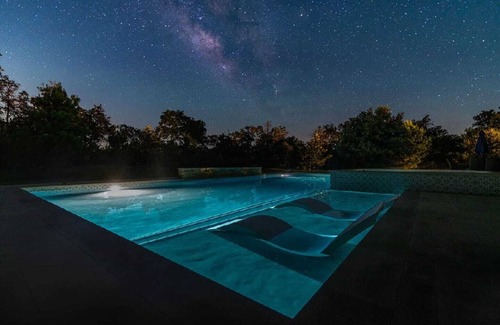 Round Top House | Round Top Gem | Casa Tres Hermanas | Pool + Hot Tub + Fire Pit + Grill