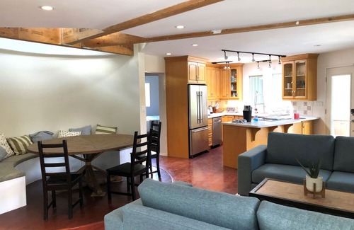 Okanagan-Similkameen House | Roundhouse Ridge - Vineyard, Hot Tub and Acreage to Explore!