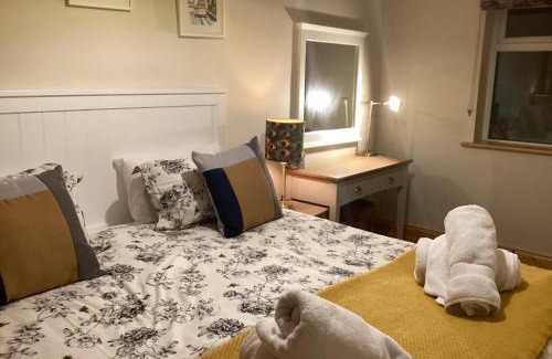 Roundstone Apartment | Roundstone Retreats Roundstone harbour lights