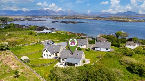 Roundstone House | Roundstone Vista