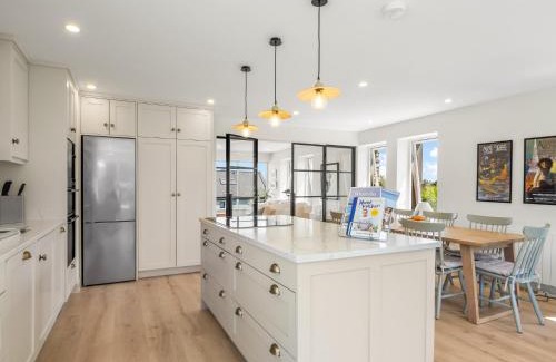 Roundstone House | Roundstone Vista