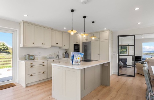 Roundstone House | Roundstone Vista