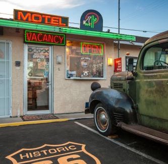 Barstow Hotel | Route 66 Motel