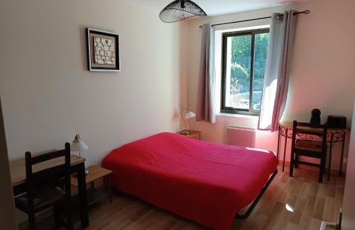 Alzon Hotel | Route 999