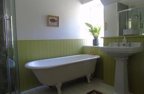 Marybank House | Rowan Cottage, CrannachCottages