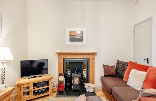 Huntly House | Rowan Cottage