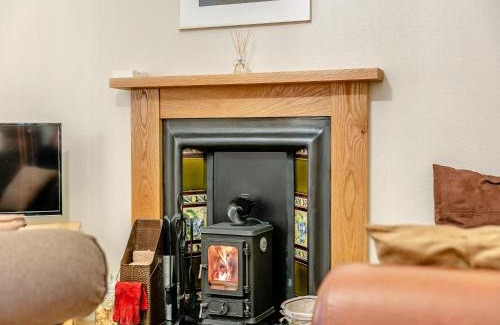 Huntly House | Rowan Cottage