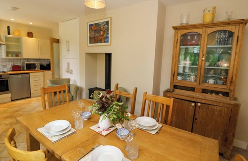 Killarney Cottage | ROWANTREE, family friendly, with open fire in Beaufort, County Kerry