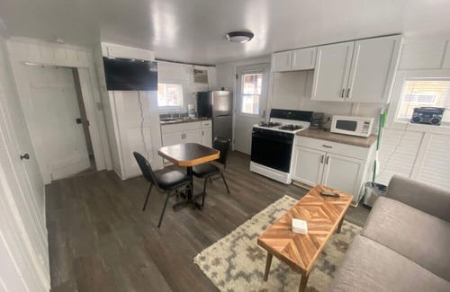 Tomahawk Cottage | Rowyn's Resort - Cabin w/Lovely Lake Nokomis View